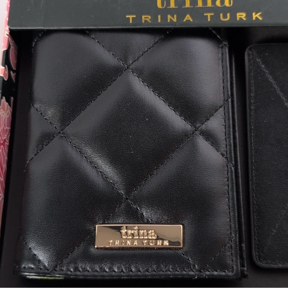 Trina Turk Black Quilted Passport Holder Luggage Tag Set - Picture 9 of 13